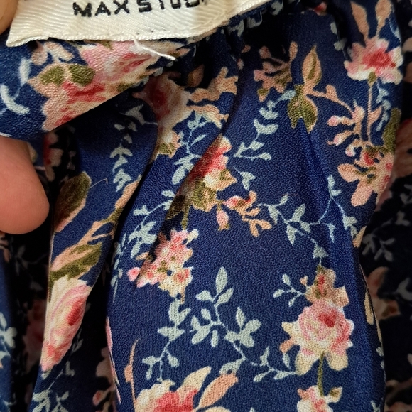 Max Studio Blue and Orange Cuffed Sleeve Ruffled Blouse - Picture 6 of 8